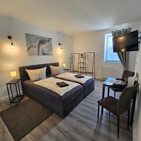 Airbnb, Moderne, Ruhige Und Helle Doppelzimmer, Naehe Magdeburg, A14 & A2 Dahlenwarsleben Exterior foto