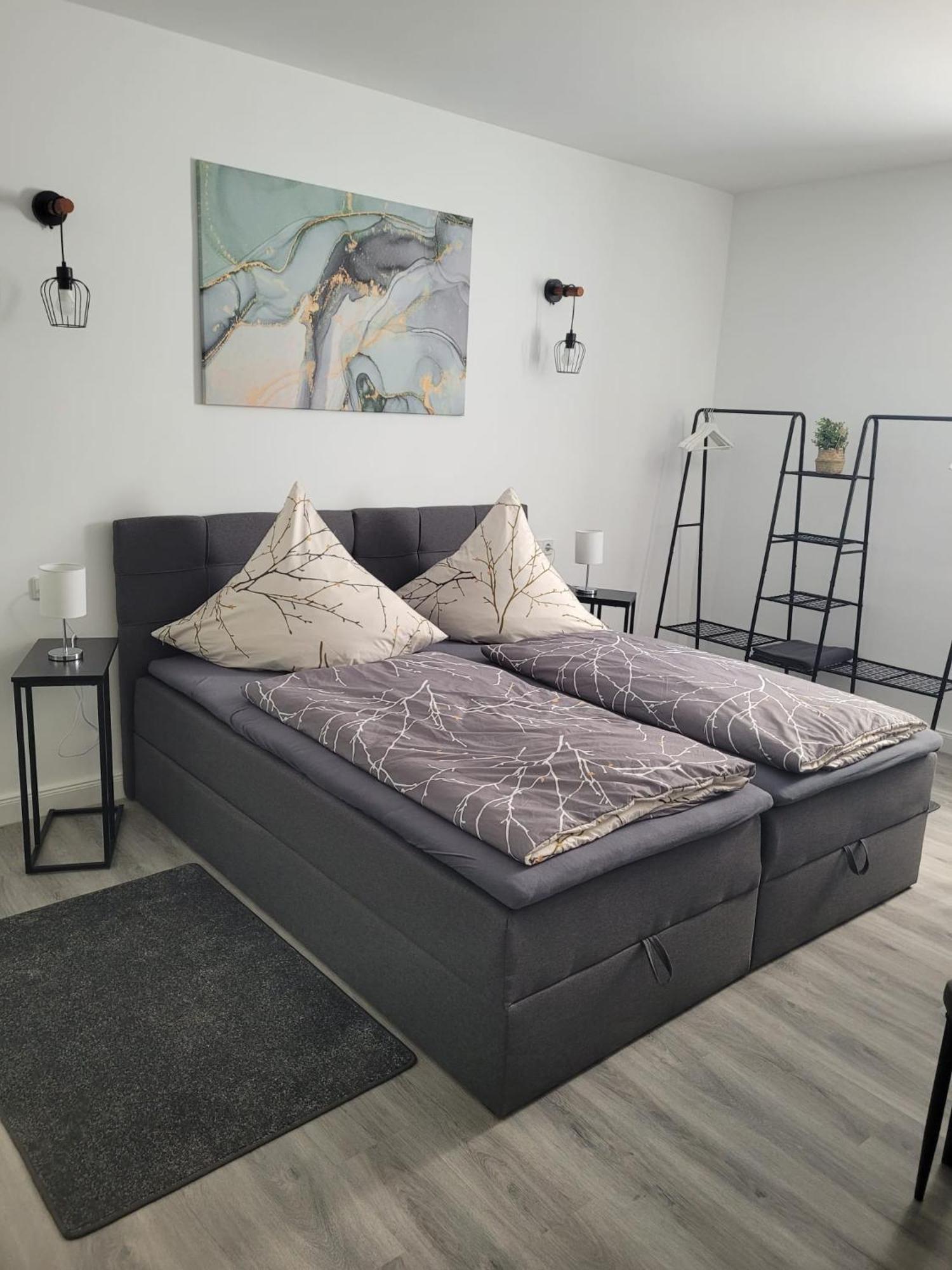 Airbnb, Moderne, Ruhige Und Helle Doppelzimmer, Naehe Magdeburg, A14 & A2 Dahlenwarsleben Exterior foto
